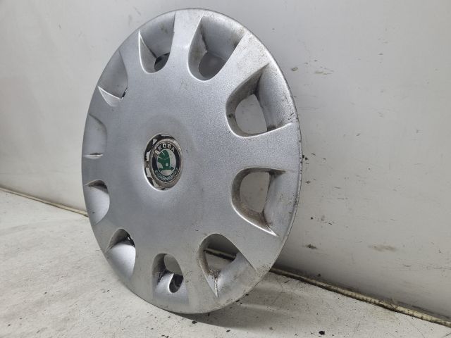 bontott SKODA OCTAVIA II Dísztárcsa (1 db)