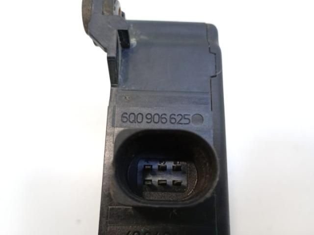 bontott SKODA OCTAVIA II Elektronika (Magában)