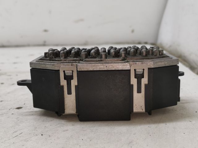 bontott SKODA OCTAVIA II Előtét Ellenállás Fűtőmotor