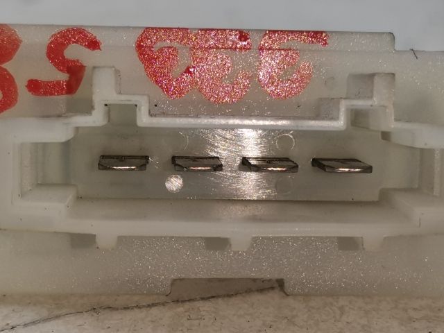 bontott SKODA OCTAVIA II Előtét Ellenállás Fűtőmotor