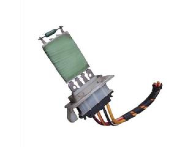 bontott SKODA OCTAVIA II Előtét Ellenállás Fűtőmotor