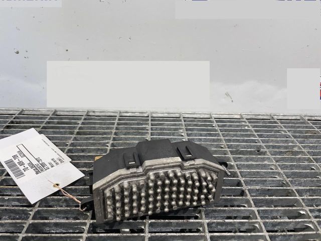 bontott SKODA OCTAVIA II Előtét Ellenállás Fűtőmotor