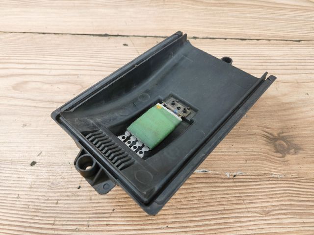 bontott SKODA OCTAVIA II Előtét Ellenállás Fűtőmotor