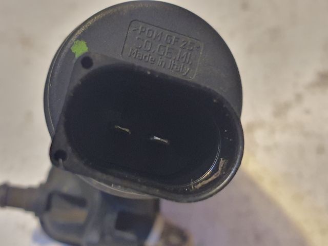 bontott SKODA OCTAVIA II Első Ablakmosó Szivattyú