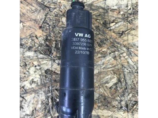 bontott SKODA OCTAVIA II Első Ablakmosó Szivattyú