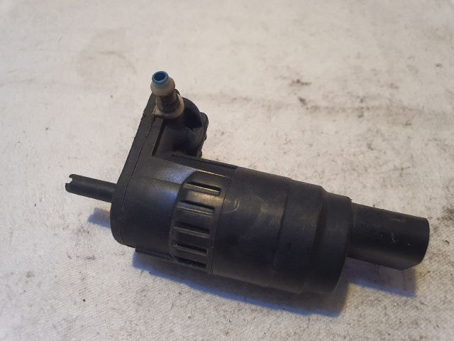 bontott SKODA OCTAVIA II Első Ablakmosó Szivattyú