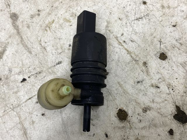 bontott SKODA OCTAVIA II Első Ablakmosó Szivattyú