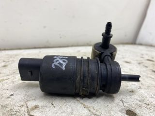 bontott SKODA OCTAVIA II Első Ablakmosó Szivattyú