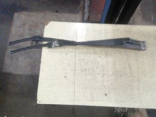 bontott SKODA OCTAVIA II Első Ablaktörlő Kar