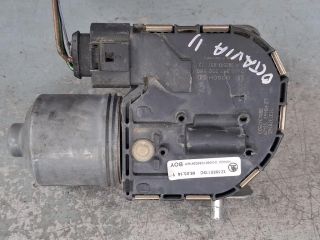 bontott SKODA OCTAVIA II Első Ablaktörlő Motor