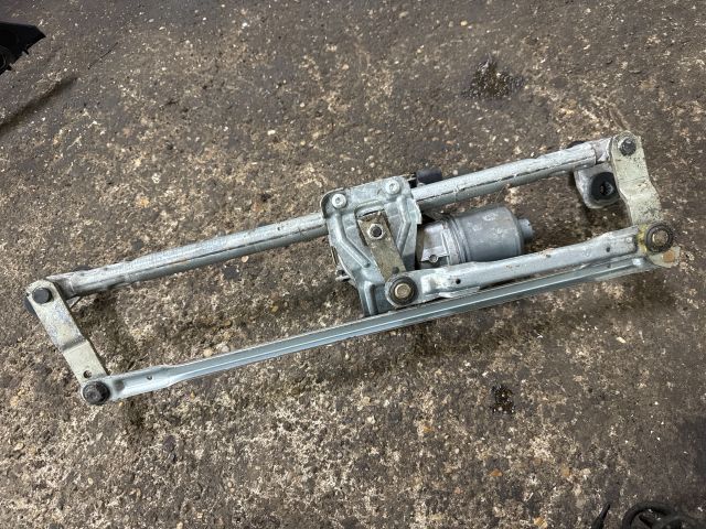 bontott SKODA OCTAVIA II Első Ablaktörlő Szerkezet Motorral