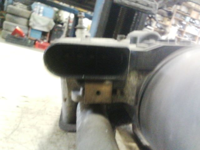 bontott SKODA OCTAVIA II Első Ablaktörlő Szerkezet Motorral