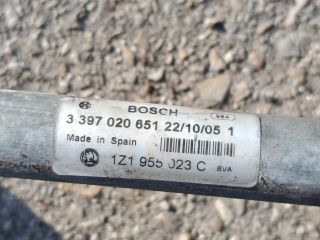 bontott SKODA OCTAVIA II Első Ablaktörlő Szerkezet Motorral