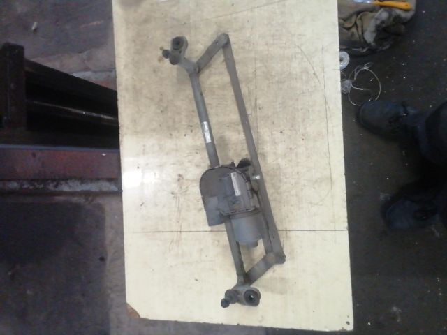 bontott SKODA OCTAVIA II Első Ablaktörlő Szerkezet Motorral