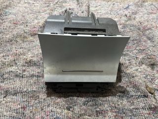 bontott SKODA OCTAVIA II Első Hamutartó