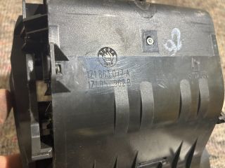 bontott SKODA OCTAVIA II Első Hamutartó