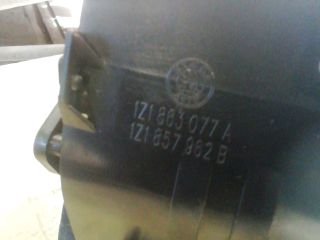 bontott SKODA OCTAVIA II Első Hamutartó