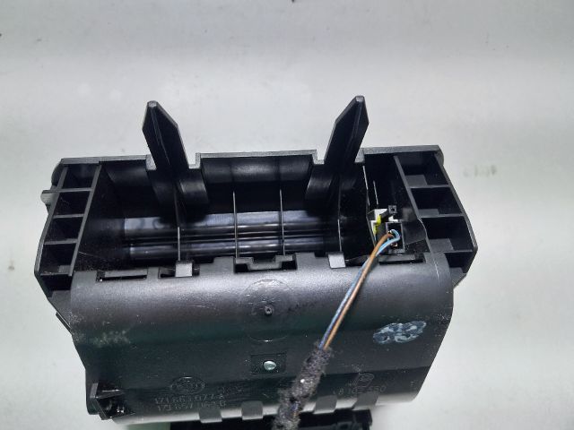 bontott SKODA OCTAVIA II Első Hamutartó