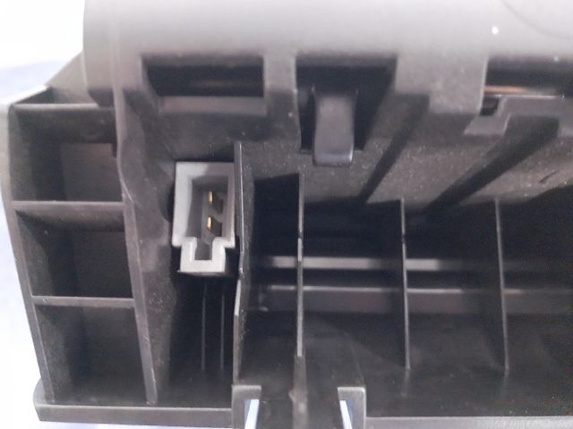 bontott SKODA OCTAVIA II Első Hamutartó