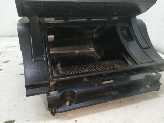 bontott SKODA OCTAVIA II Első Hamutartó