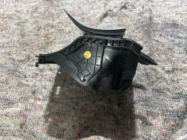 bontott SKODA OCTAVIA II Első Hamutartó