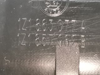 bontott SKODA OCTAVIA II Első Hamutartó