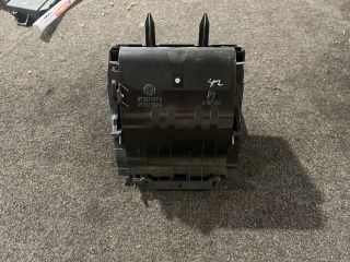 bontott SKODA OCTAVIA II Első Hamutartó