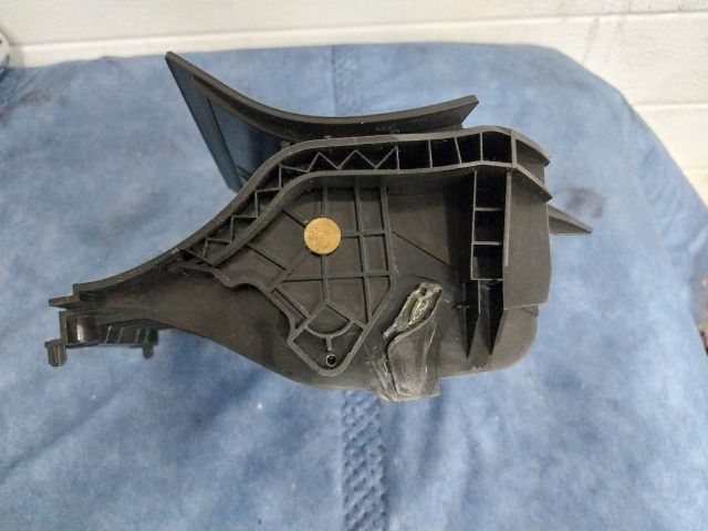 bontott SKODA OCTAVIA II Első Hamutartó