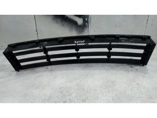 bontott SKODA OCTAVIA II Első Lökhárító Alsó Középső Díszrács