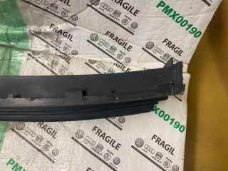 bontott SKODA OCTAVIA II Első Lökhárító Alsó Középső Díszrács