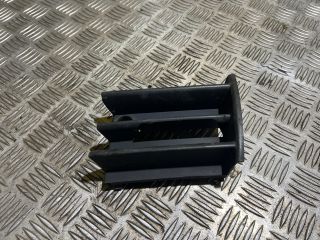 bontott SKODA OCTAVIA II Első Lökhárító Bal Díszrács