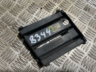 bontott SKODA OCTAVIA II Első Lökhárító Bal Díszrács