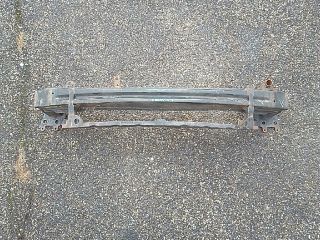 bontott SKODA OCTAVIA II Első Lökhárító Merevítő (Fém)