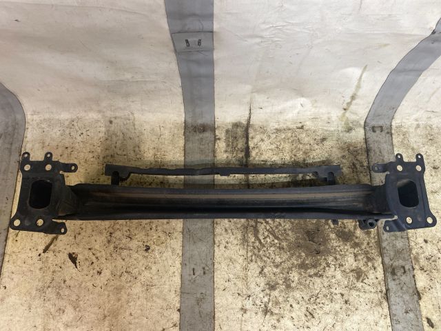 bontott SKODA OCTAVIA II Első Lökhárító Merevítő (Fém)