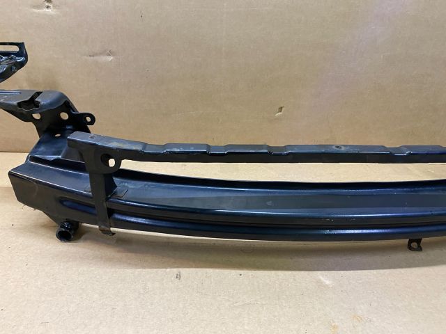 bontott SKODA OCTAVIA II Első Lökhárító Merevítő (Fém)