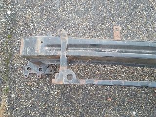 bontott SKODA OCTAVIA II Első Lökhárító Merevítő (Fém)