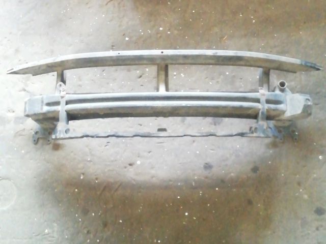 bontott SKODA OCTAVIA II Első Lökhárító Merevítő (Fém)