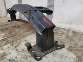 bontott SKODA OCTAVIA II Első Lökhárító Merevítő (Fém)