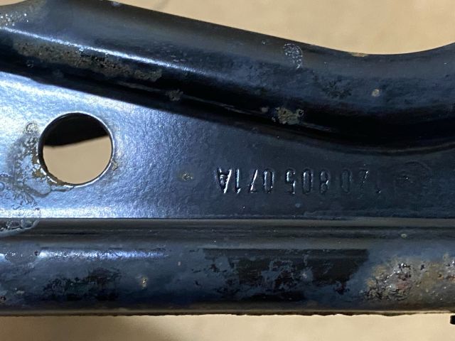 bontott SKODA OCTAVIA II Első Lökhárító Merevítő (Fém)