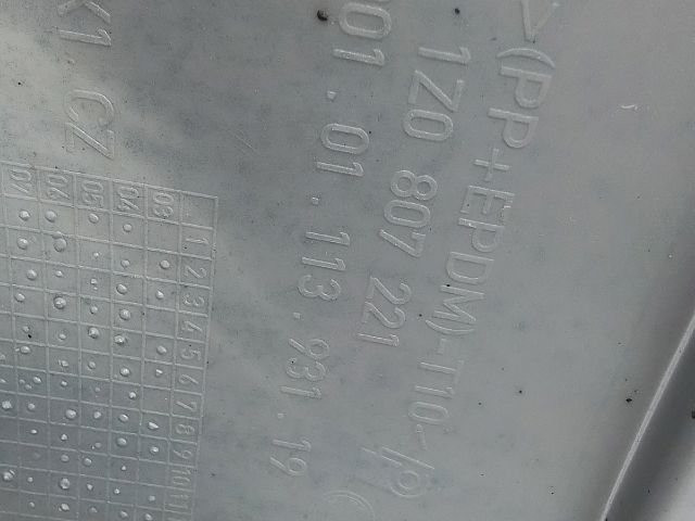 bontott SKODA OCTAVIA II Első Lökhárító (Részeivel)