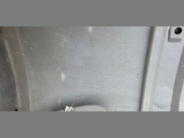 bontott SKODA OCTAVIA II Első Lökhárító (Részeivel)