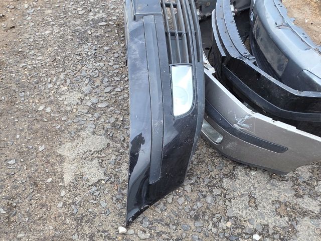 bontott SKODA OCTAVIA II Első Lökhárító (Részeivel)