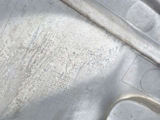 bontott SKODA OCTAVIA II Első Lökhárító (Részeivel)