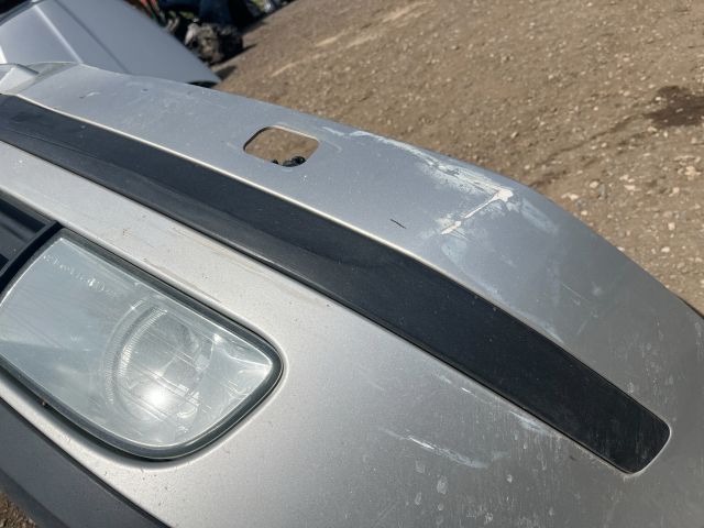 bontott SKODA OCTAVIA II Első Lökhárító (Részeivel)