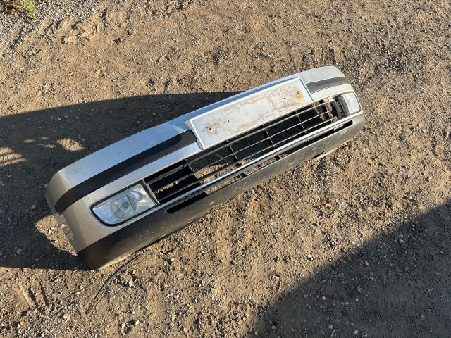 bontott SKODA OCTAVIA II Első Lökhárító (Részeivel)