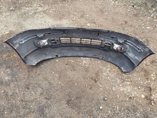 bontott SKODA OCTAVIA II Első Lökhárító (Részeivel)