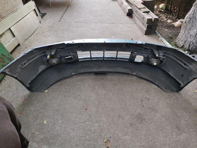 bontott SKODA OCTAVIA II Első Lökhárító (Részeivel)