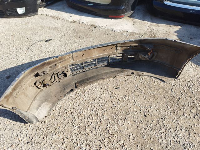 bontott SKODA OCTAVIA II Első Lökhárító (Részeivel)