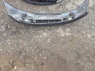 bontott SKODA OCTAVIA II Első Lökhárító (Részeivel)