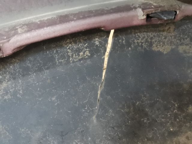 bontott SKODA OCTAVIA II Első Lökhárító (Üresen)